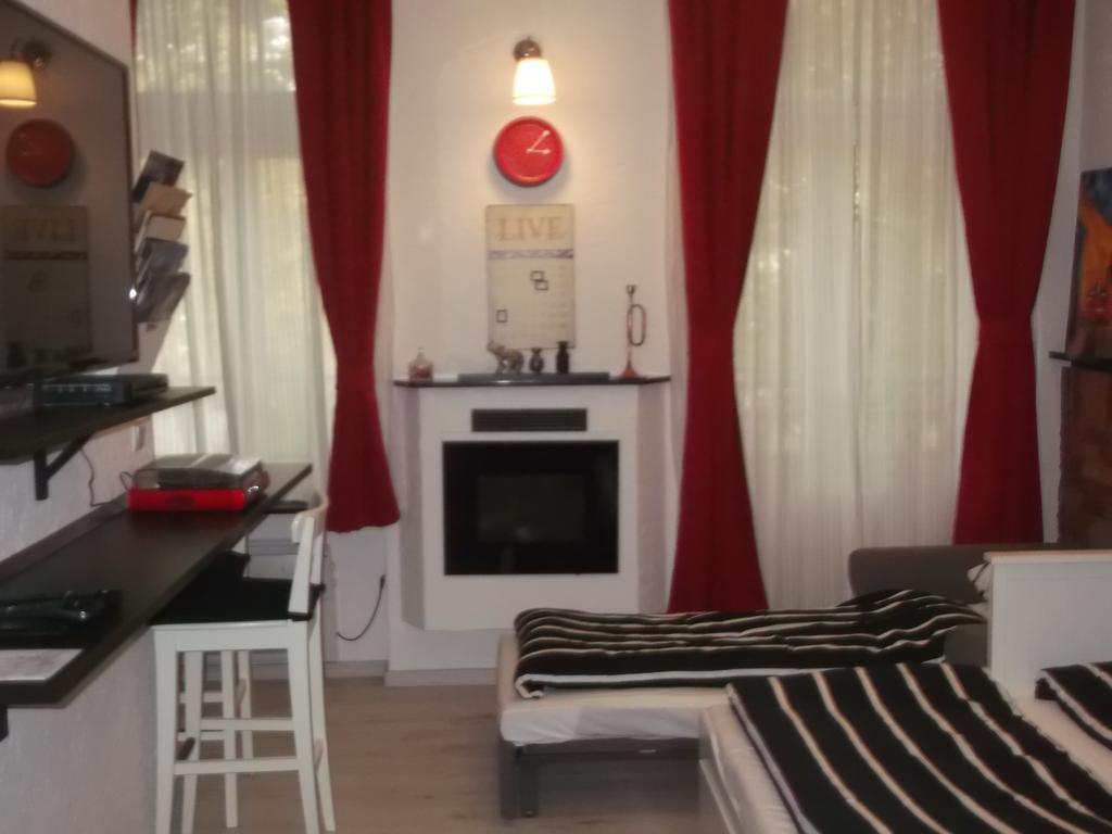 Belvarosi Apartmanszallo - Kiskunfélegyháza 外观 照片