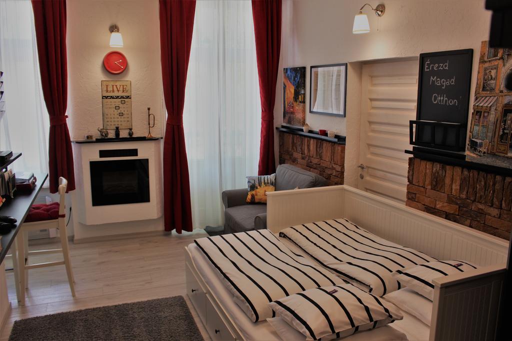 Belvarosi Apartmanszallo - Kiskunfélegyháza 外观 照片