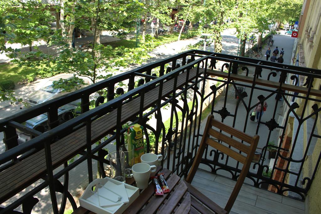 Belvarosi Apartmanszallo - Kiskunfélegyháza 外观 照片