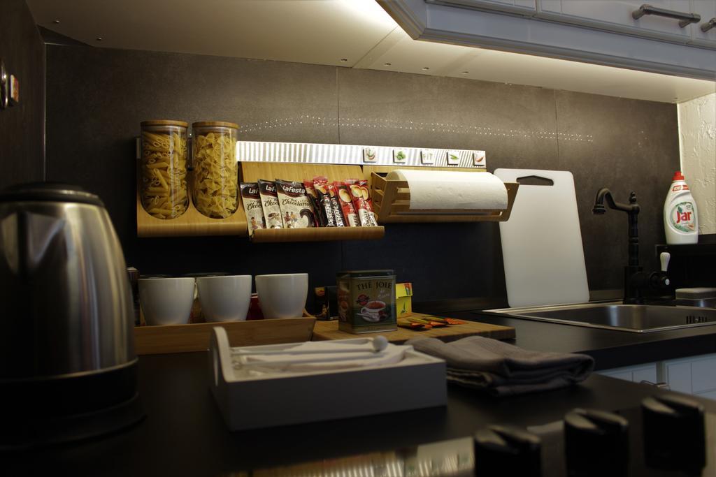 Belvarosi Apartmanszallo - Kiskunfélegyháza 外观 照片