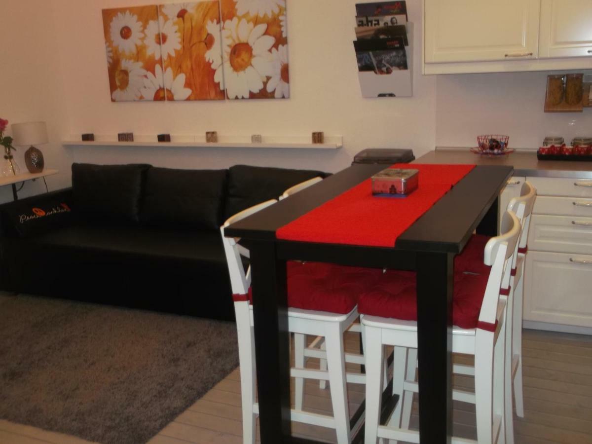 Belvarosi Apartmanszallo - Kiskunfélegyháza 外观 照片