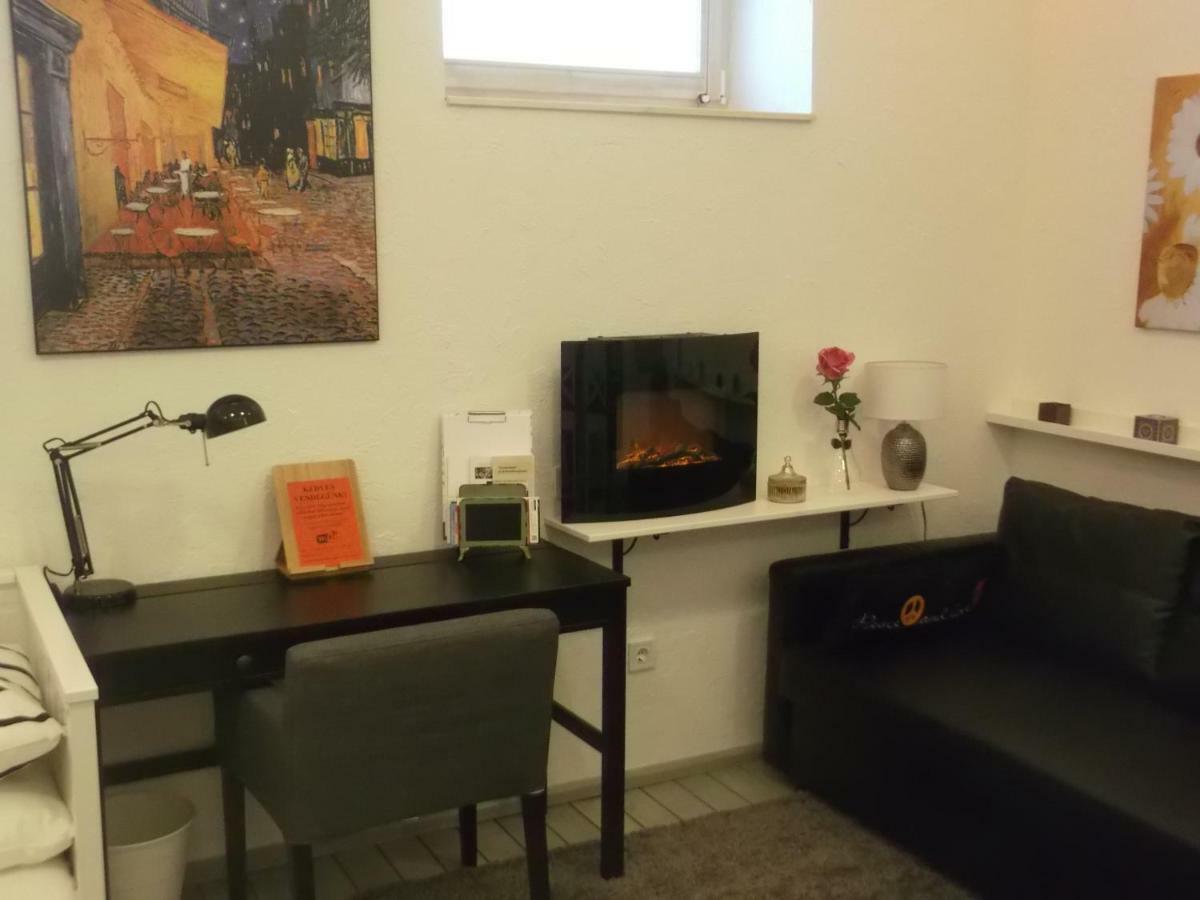 Belvarosi Apartmanszallo - Kiskunfélegyháza 外观 照片